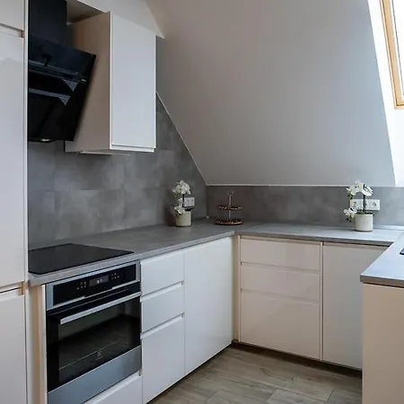 House Allure Апартаменты Балатонбоглар